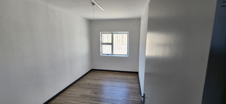 To Let commercial Property for Rent in Beaconvale Western Cape